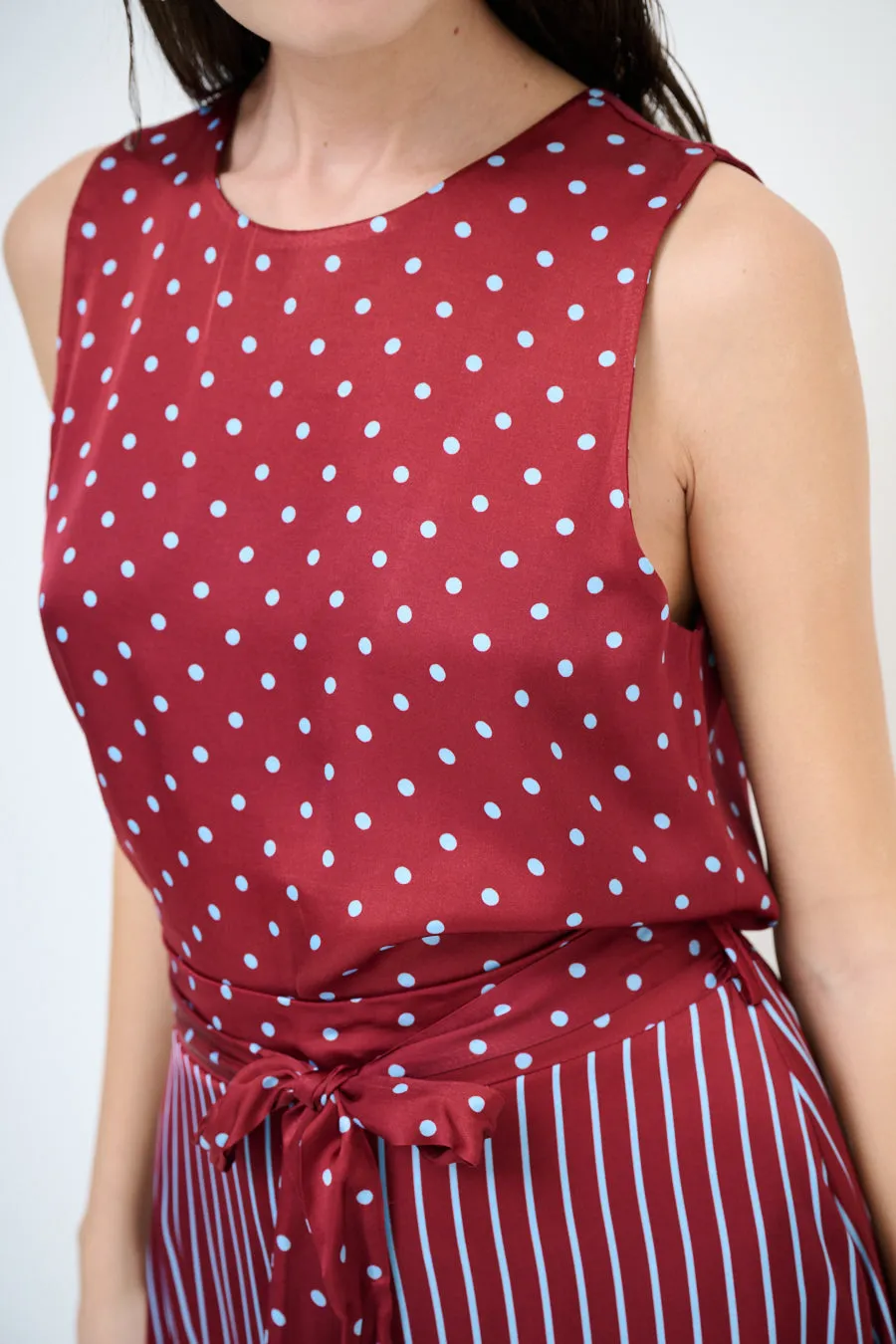 Polka dot sleeveless blouse wholesale